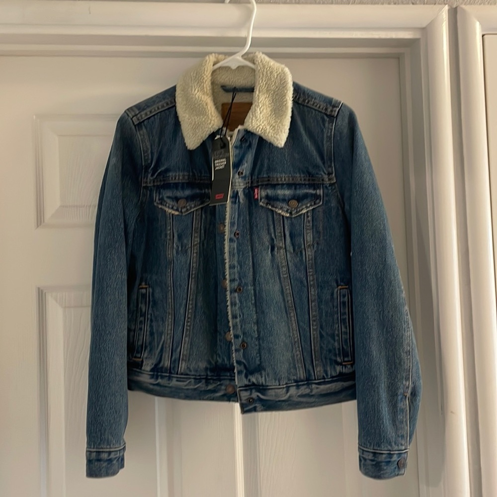 Levis original trucker jean jacket size SMALL
